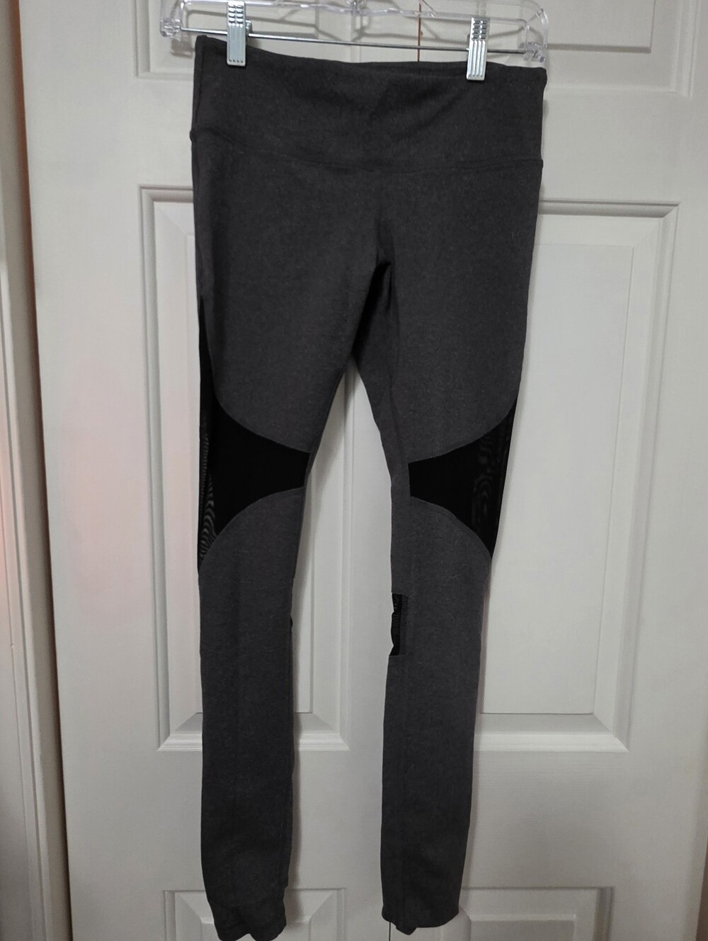 ALO Yoga Coast Stirrup Womens Leggings Size XS Black/gray